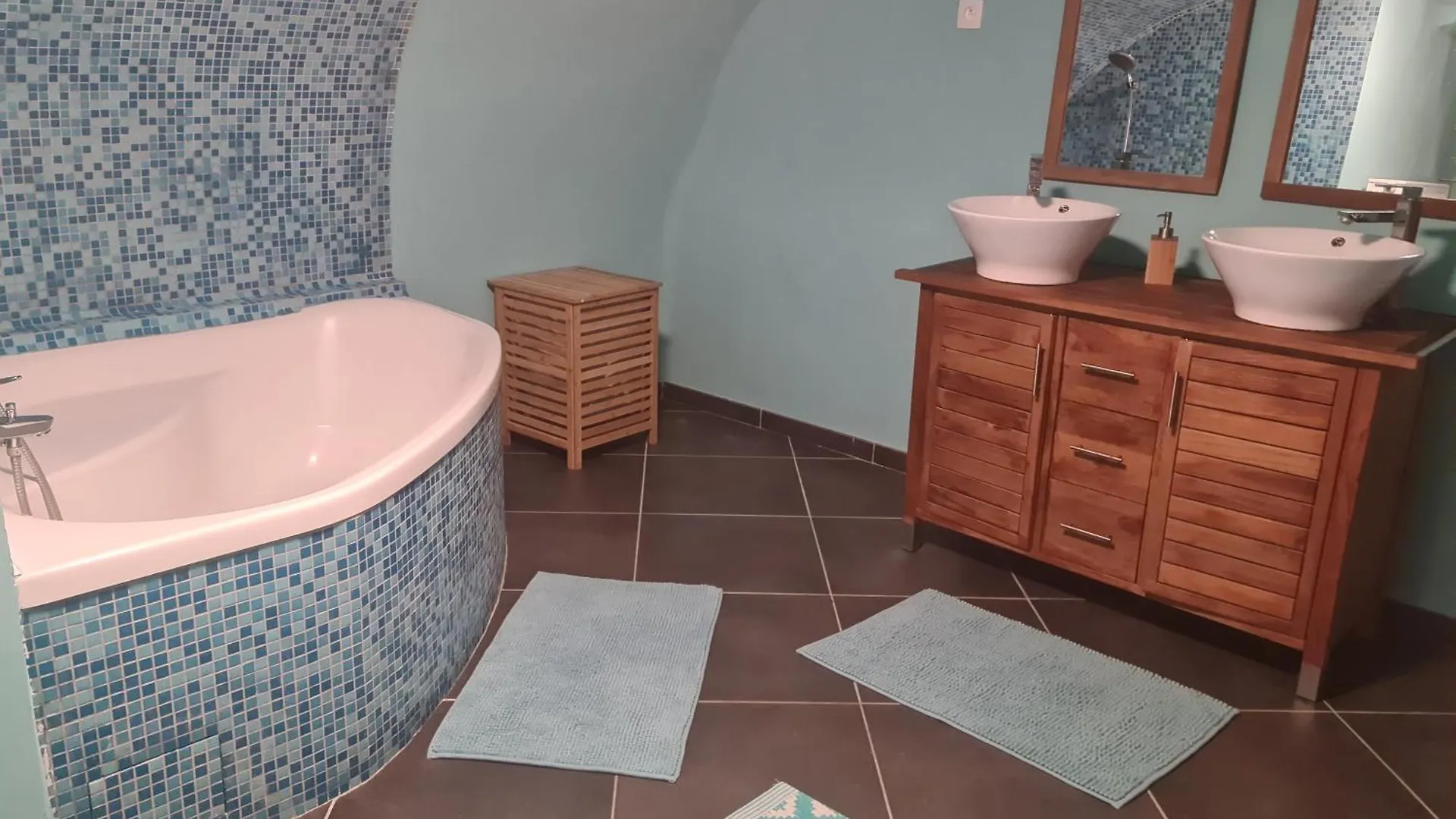 Apartment Appartement Cozy Et Atypique Charleroi Belgium