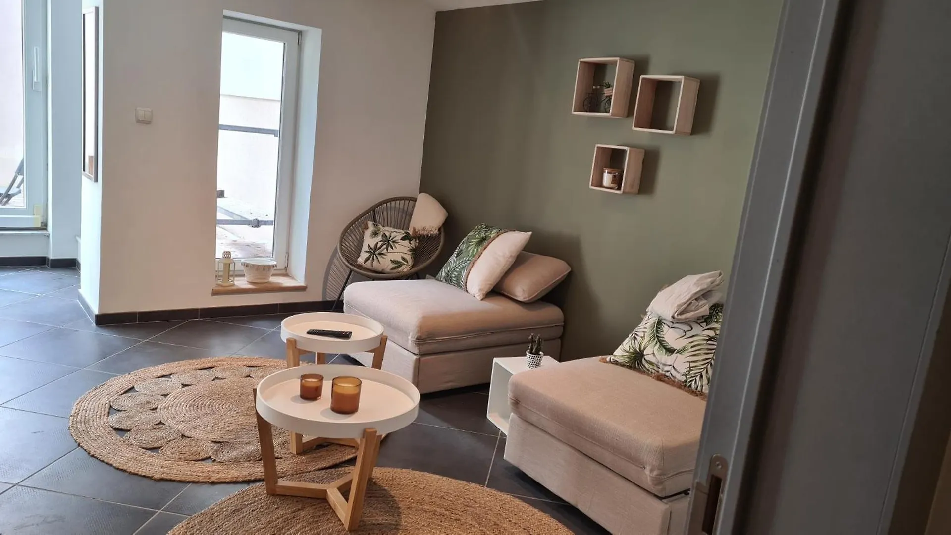 Appartement Cozy Et Atypique Charleroi 0*,  Belgium