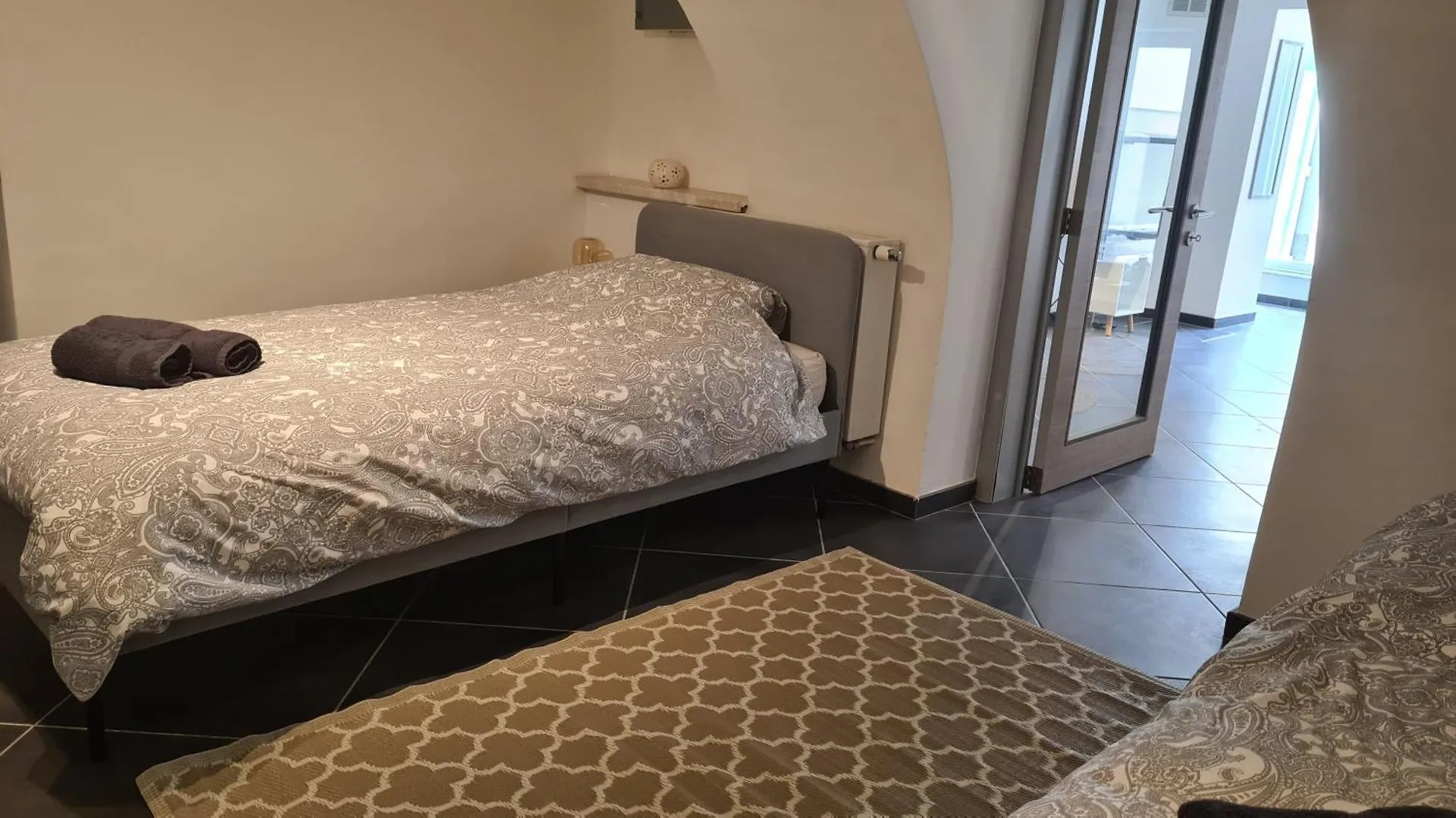 Appartement Cozy Et Atypique Charleroi Apartment