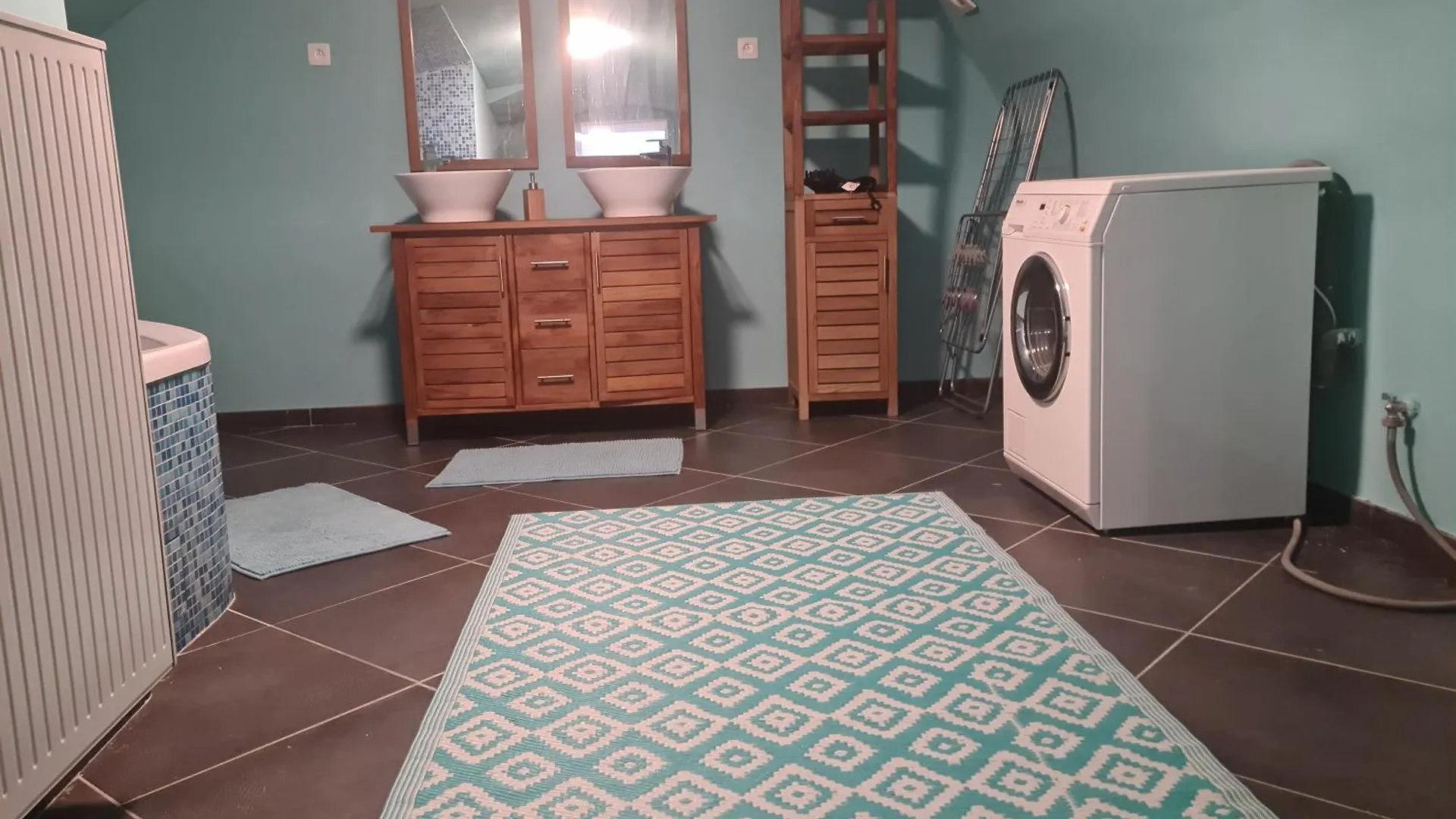 Appartement Cozy Et Atypique Charleroi Belgium